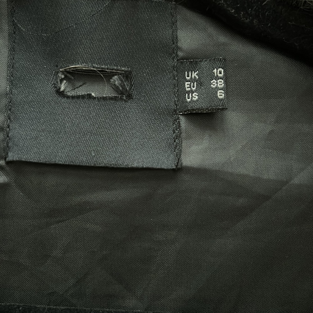 Fur Vest - Picture 4 of 4